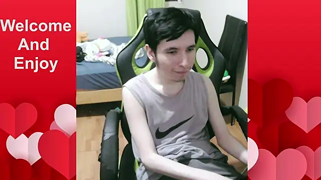 Twink martinboy online show from April 2026 12:45:01 AM