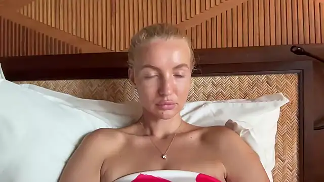 aestetick online show from December 2025 07:47:01 AM