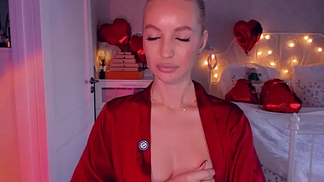 aestetick online show from February 2026 10:49:01 AM