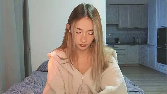 Snapshot of VikiSea chatting on March 2025 01:51:01 PM VikiSea online show from March 2025 01:51:01 PM