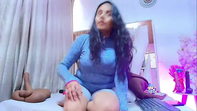  Marcela   online show from November 2025 12:27:02 PM