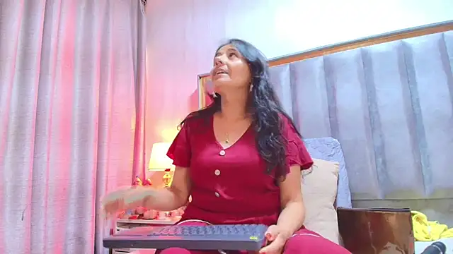 Snapshot of _Marcela__ chatting on March 2026 12:31:02 PM Marcela online show from March 2026 12:31:02 PM