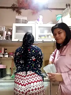 Juanamd1 online show from May 2026 06:43:02 AM