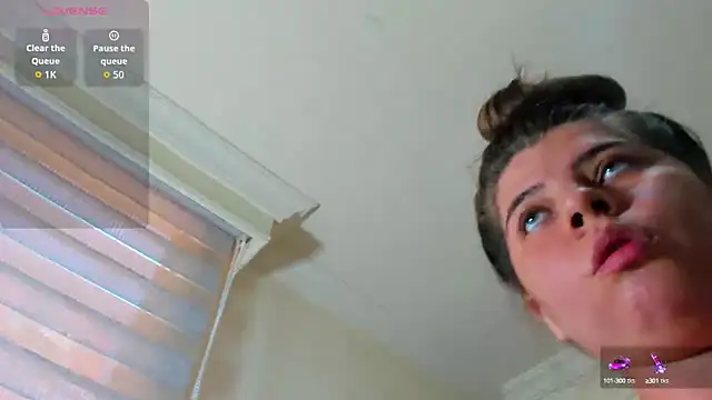 ValeryJohanson  online show from September 2025 07:24:02 PM