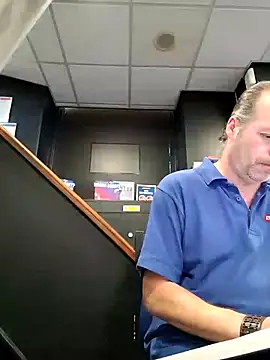 JulianJ50 online show from March 2026 08:10:02 AM