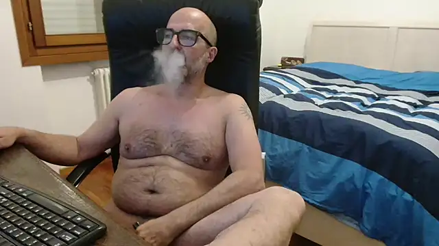 Snapshot of newsimo74 chatting on May 2026 06:46:02 PM newsimo74 online show from May 2026 06:46:02 PM