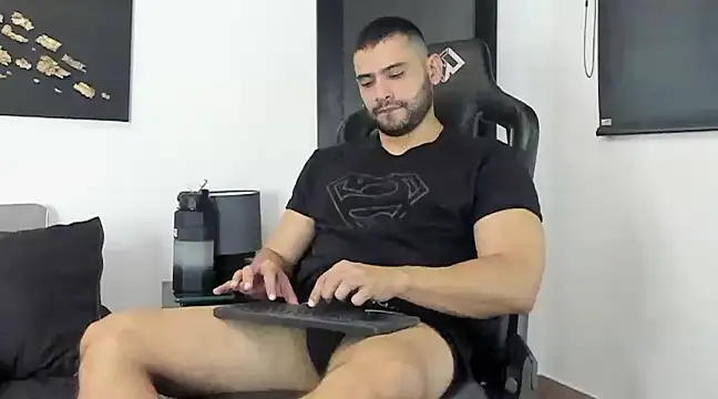 Snapshot of Dereck_vega chatting on January 2025 10:17:01 PM Dereck vega online show from January 2025 10:17:01 PM