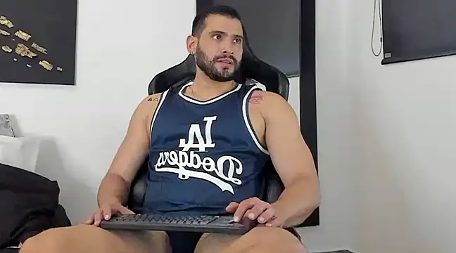 Snapshot of Dereck_vega chatting on January 2025 06:54:01 PM Dereck vega online show from January 2025 06:54:01 PM