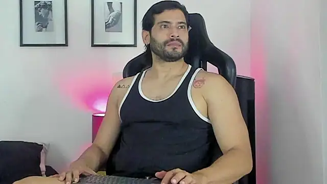Snapshot of Dereck_vega chatting on July 2026 10:38:02 PM Dereck vega online show from July 2026 10:38:02 PM