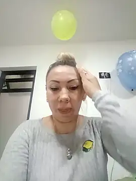 coral smitth online show from November 2025 04:17:01 PM