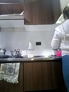 coral smitth online show from February 2026 06:40:02 PM