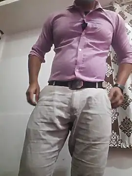 Guyinshortss online show from February 2026 08:10:02 PM