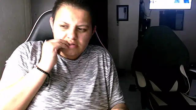 tatsumi nao online show from February 2026 12:42:01 AM