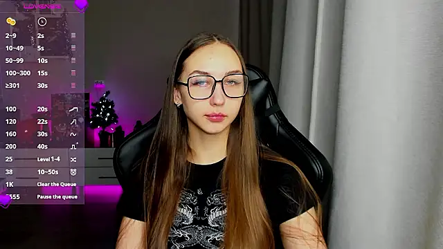 Sm0ly online show from December 2024 03:41:01 AM