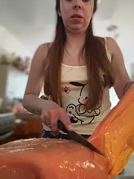 Cloew Marz online show from February 2026 04:08:01 PM