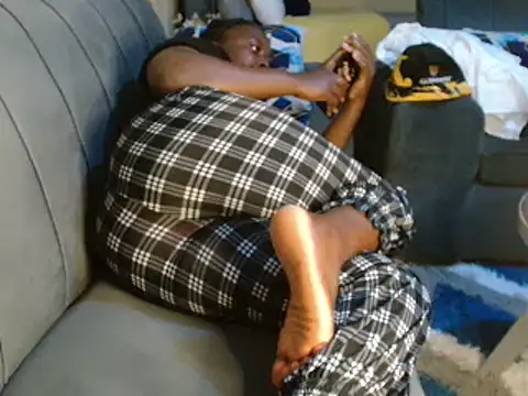 Snapshot of leslysexygirl chatting on February 2025 08:22:01 AM leslysexygirl online show from February 2025 08:22:01 AM