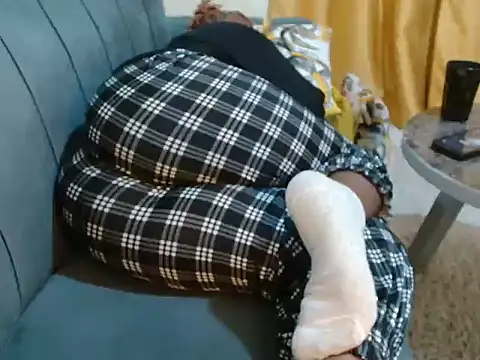 leslysexygirl online show from November 2025 08:24:01 AM