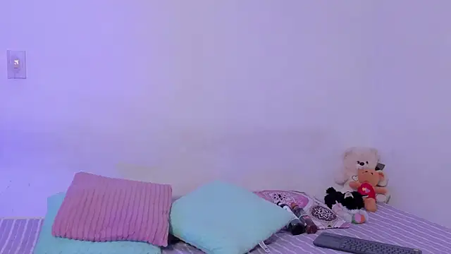 crystalvazquez online show from October 2025 03:30:02 PM