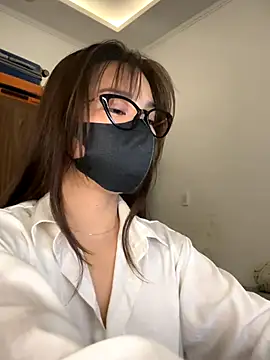 Lilisa miu online show from December 2025 04:05:01 PM