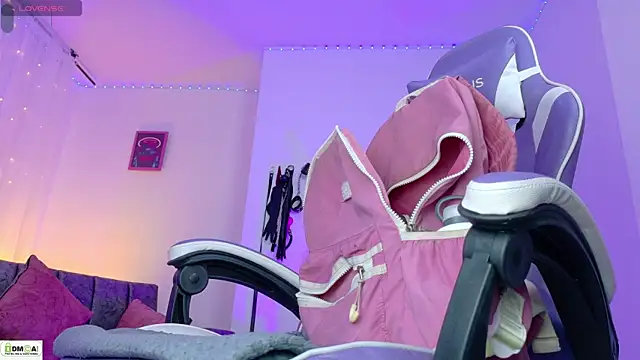 Snapshot of Miss_scarllet_ chatting on June 2026 01:31:01 PM Miss scarllet online show from June 2026 01:31:01 PM