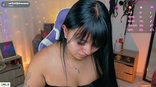 Snapshot of Miss_scarllet_ chatting on July 2026 01:06:02 PM Miss scarllet online show from July 2026 01:06:02 PM