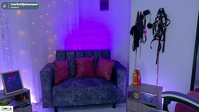 Snapshot of Miss_scarllet_ chatting on July 2026 01:15:02 PM Miss scarllet online show from July 2026 01:15:02 PM