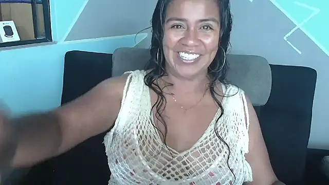 saggil23 online show from April 2026 06:18:01 AM