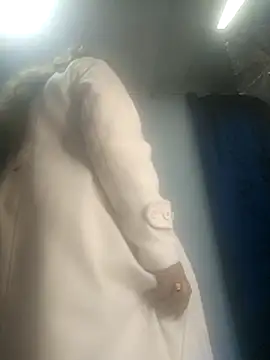 Kazsandraa online show from April 2026 04:10:02 AM