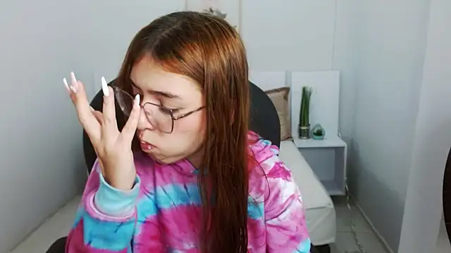 liseth fox online show from February 2025 12:48:02 PM