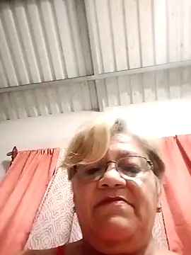 Madrastrahot69 online show from October 2025 04:08:02 AM