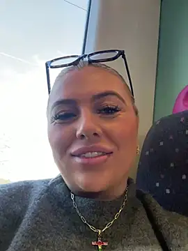 Arabellalee23 online show from December 2024 10:45:02 AM