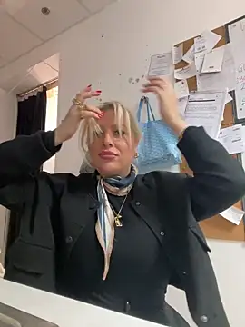 Arabellalee23 online show from March 2025 08:43:01 PM