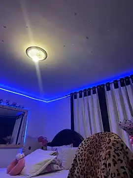 Snapshot of touchm_cockhard chatting on November 2025 03:49:02 AM touchm cockhard online show from November 2025 03:49:02 AM