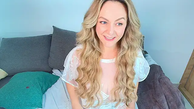 ladychanel 1 online show from February 2026 07:57:02 PM