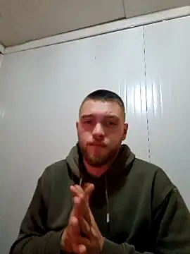 Snapshot of Franso13 chatting on December 2024 08:43:01 PM Franso13 online show from December 2024 08:43:01 PM