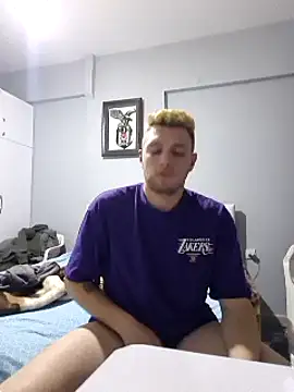 Snapshot of Franso13 chatting on March 2025 10:10:01 PM Franso13 online show from March 2025 10:10:01 PM