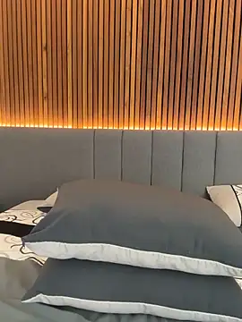 EmiilyAdams  online show from February 2026 10:49:02 PM