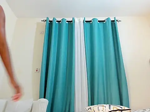 Snapshot of dolly_booty chatting on November 2025 08:39:02 AM dolly booty online show from November 2025 08:39:02 AM