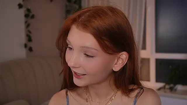 Snapshot of CindyGarrison chatting on June 2026 11:44:01 PM CindyGarrison online show from June 2026 11:44:01 PM