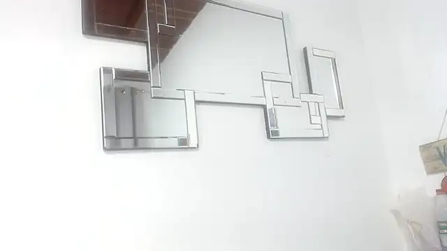 Madeline Woods online show from November 2025 12:26:01 PM