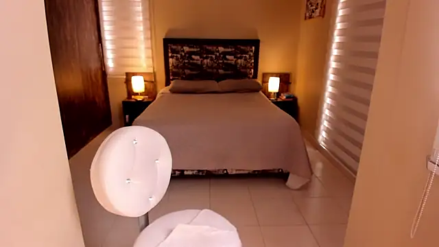 anabel 025 online show from November 2025 06:19:02 PM