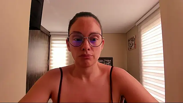 Snapshot of anabel_025 chatting on May 2026 04:24:01 PM anabel 025 online show from May 2026 04:24:01 PM