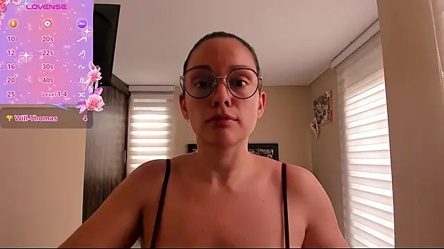 Snapshot of anabel_025 chatting on June 2026 03:01:02 PM anabel 025 online show from June 2026 03:01:02 PM
