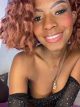 Snapshot of Petite_yisell chatting on March 2025 01:14:02 AM Petite yisell online show from March 2025 01:14:02 AM