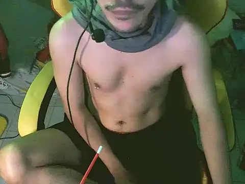 cloudyth1994 online show from December 2024 08:03:02 PM