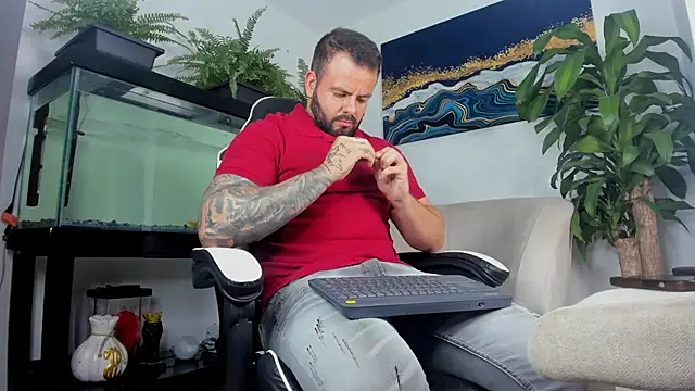 Snapshot of Johnnygrayson1 chatting on July 2026 12:10:01 AM Johnnygrayson1 online show from July 2026 12:10:01 AM
