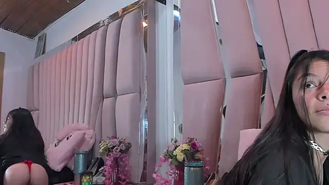 Snapshot of Sasha_Petitte chatting on July 2026 03:53:02 AM Sasha Petitte online show from July 2026 03:53:02 AM