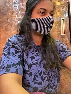 Snapshot of HaaniKaur chatting on January 2025 07:42:01 AM HaaniKaur online show from January 2025 07:42:01 AM