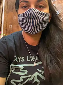 Snapshot of HaaniKaur chatting on January 2025 07:48:01 AM HaaniKaur online show from January 2025 07:48:01 AM