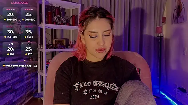 Snapshot of Hairyandsexysalma chatting on January 2025 09:52:02 AM Hairyandsexysalma online show from January 2025 09:52:02 AM